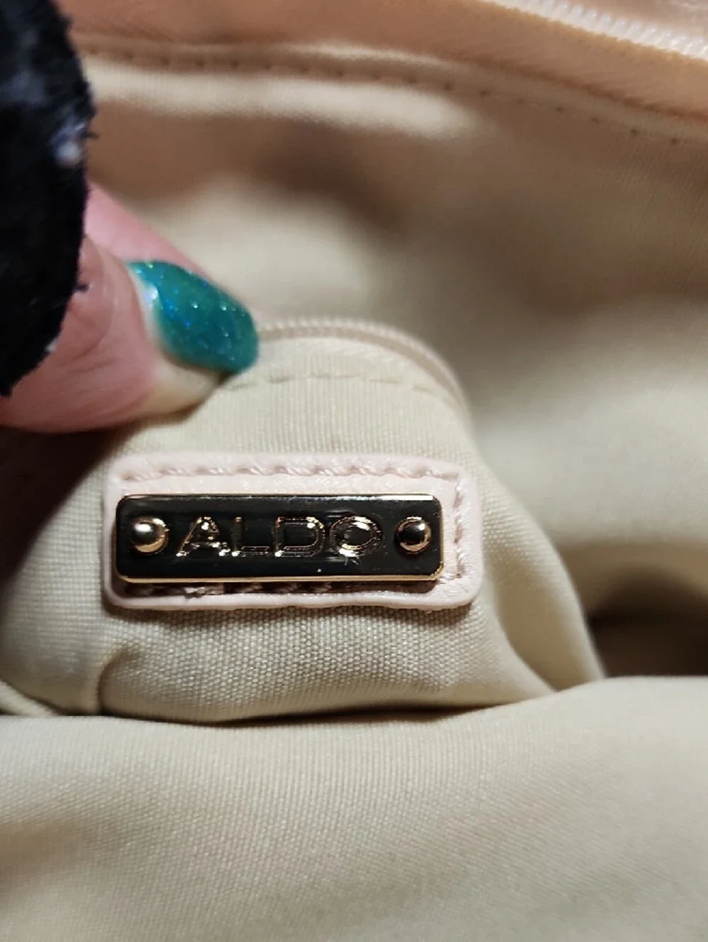Aldo Lightest Of Pinks 💗 Studded Fold-Over Clutch with Gold Chain Like New